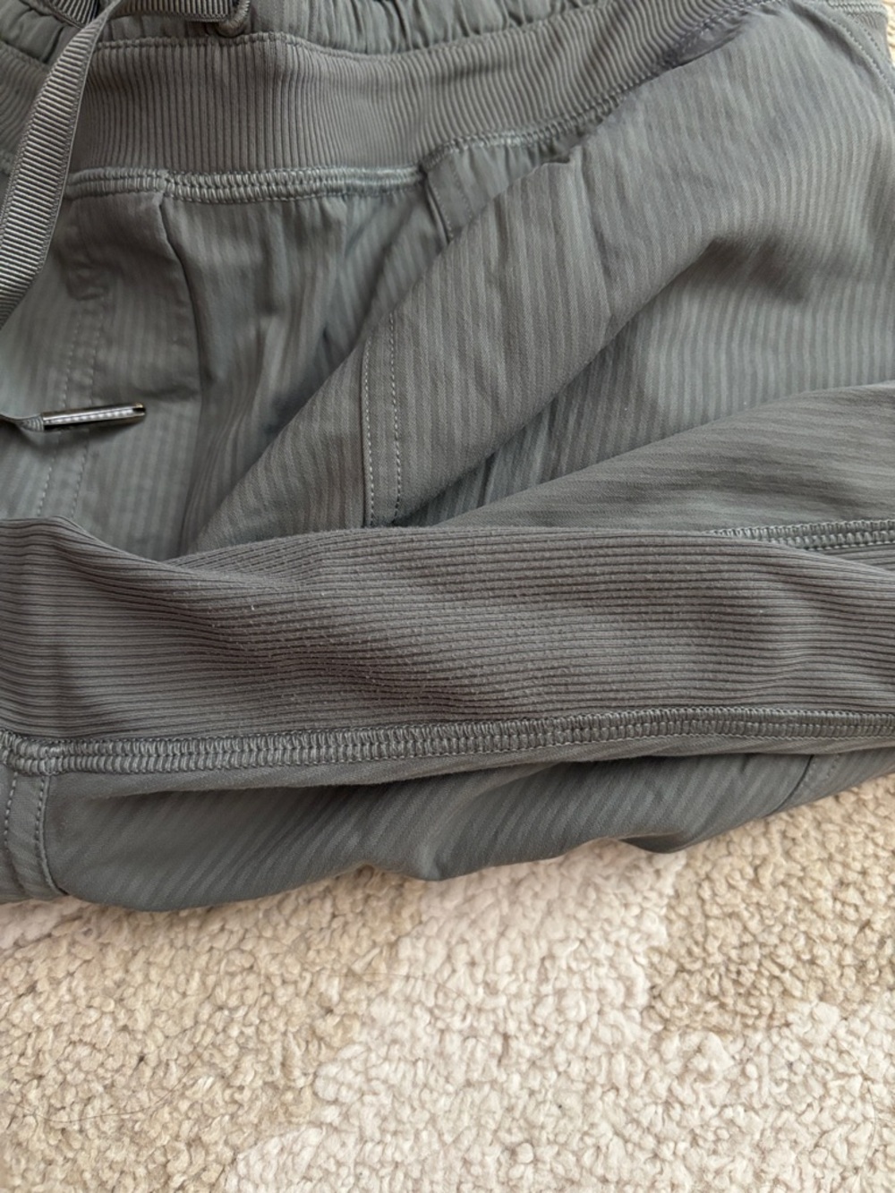 Lululemon Dance Studio Crop Pants - Picture 6 of 11